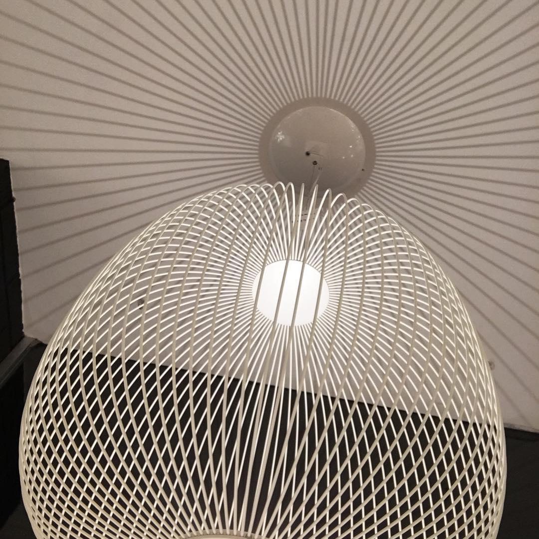 Lumio Lightweight Spokes Cage lampă suspendată