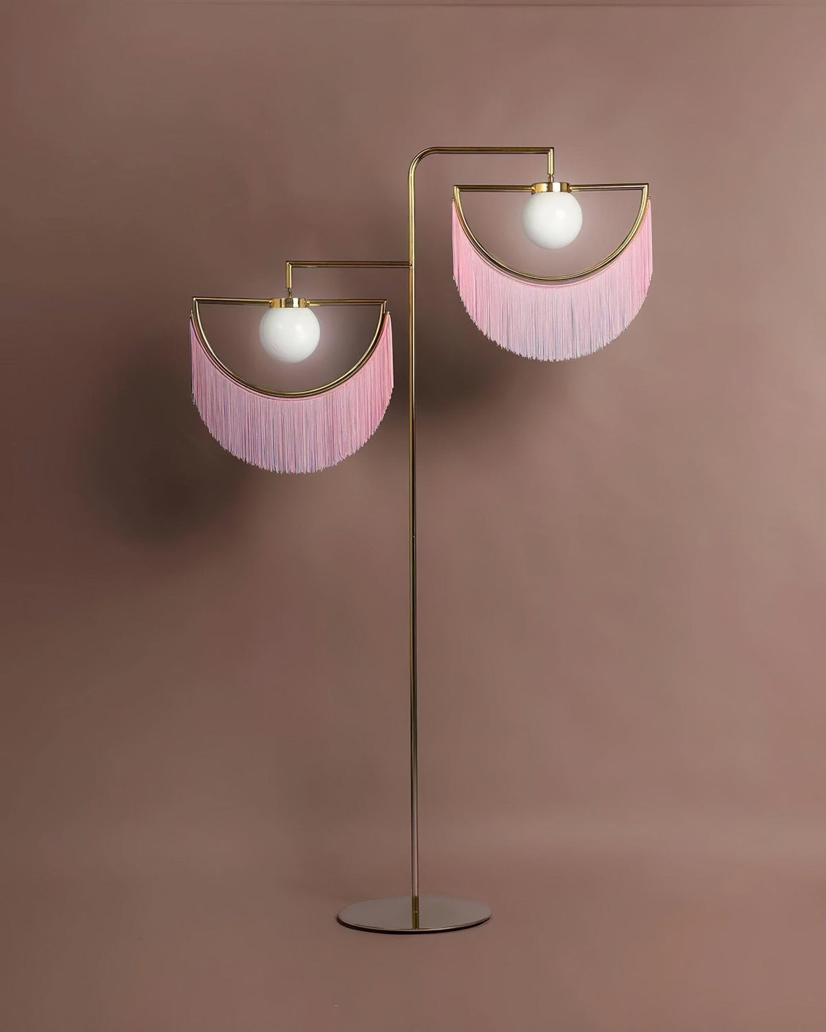 Dexe lampadar modern