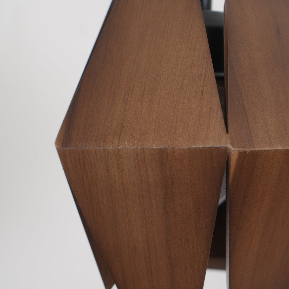 Aplică de perete Geometrică din lemn cu abajur, lumină caldă, design minimalist nordic