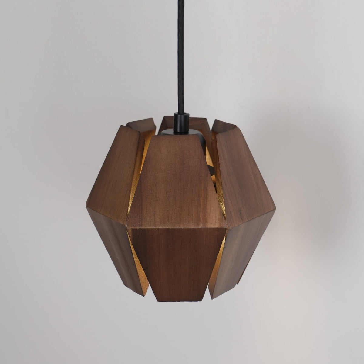Norirelle aplică de perete