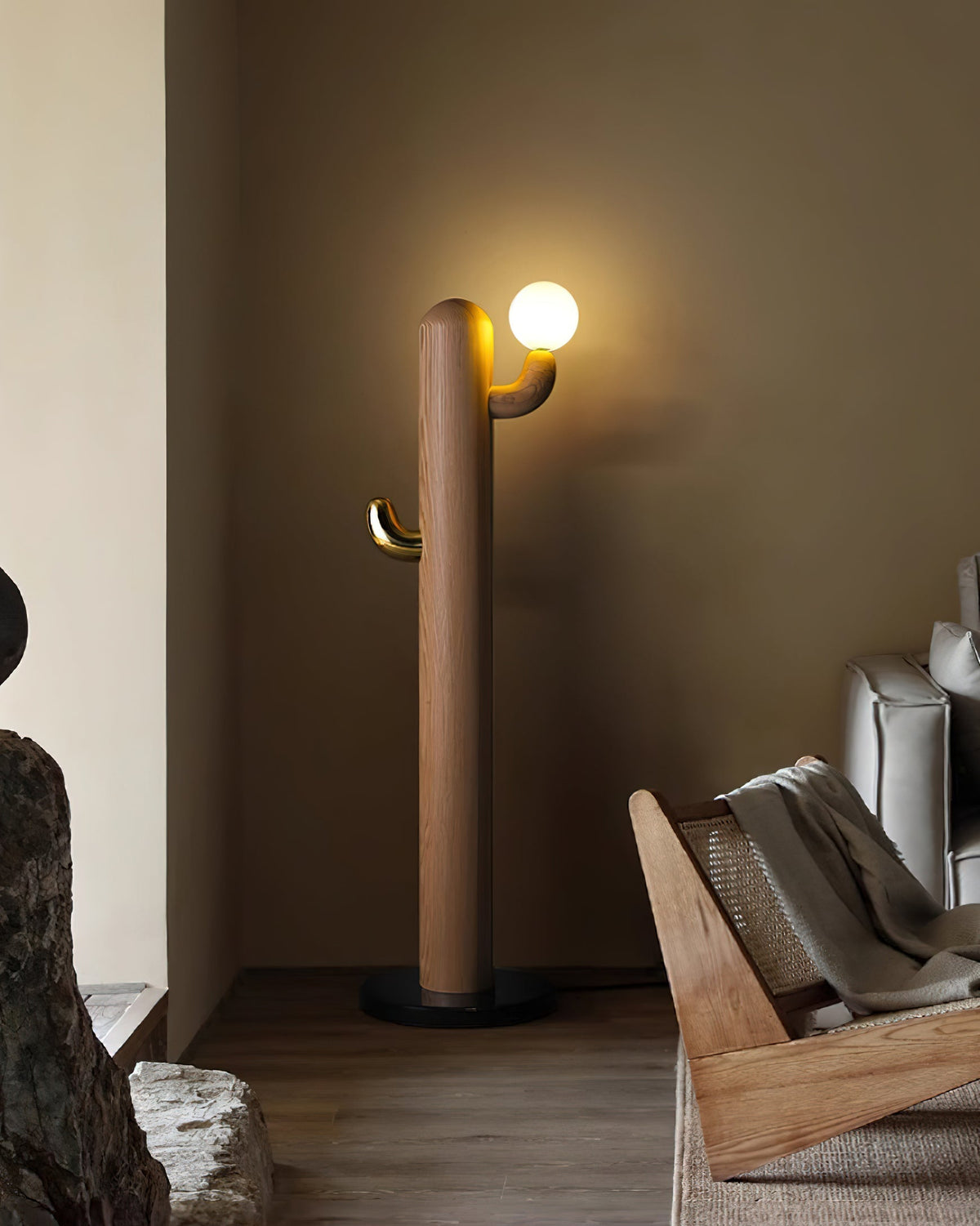 Caltus lampadar