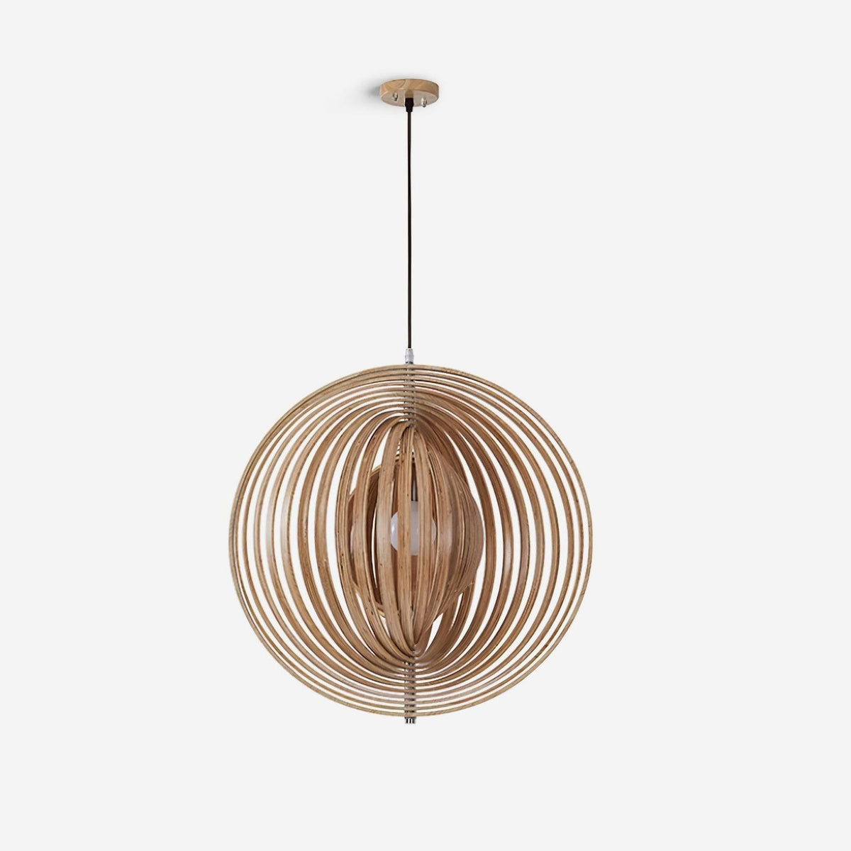 Lampă suspendată din lemn cu inele și sferă, design organic minimalist