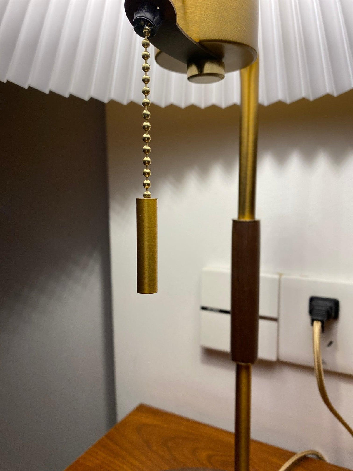Vellain lampă de masă retro