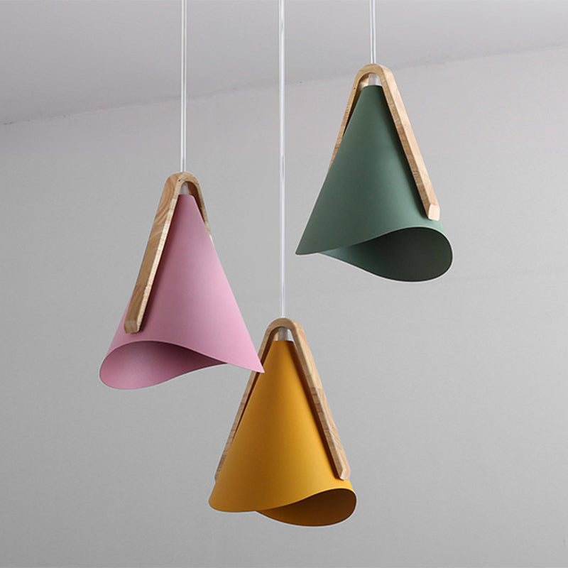 Valentina lampă suspendată modernă Conic, lemn/metal