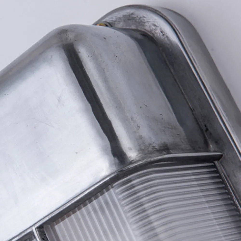 Wyre aplică de perete din metal și sticlă, geometrică, modernă, pentru exterior