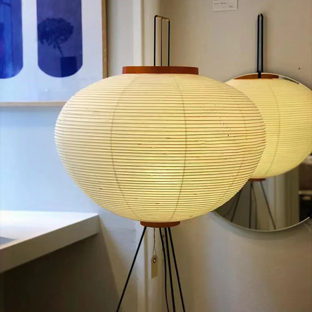 Renée lampadar alb din hârtie, minimalist, cu bază tip trepied, în formă de lanternă